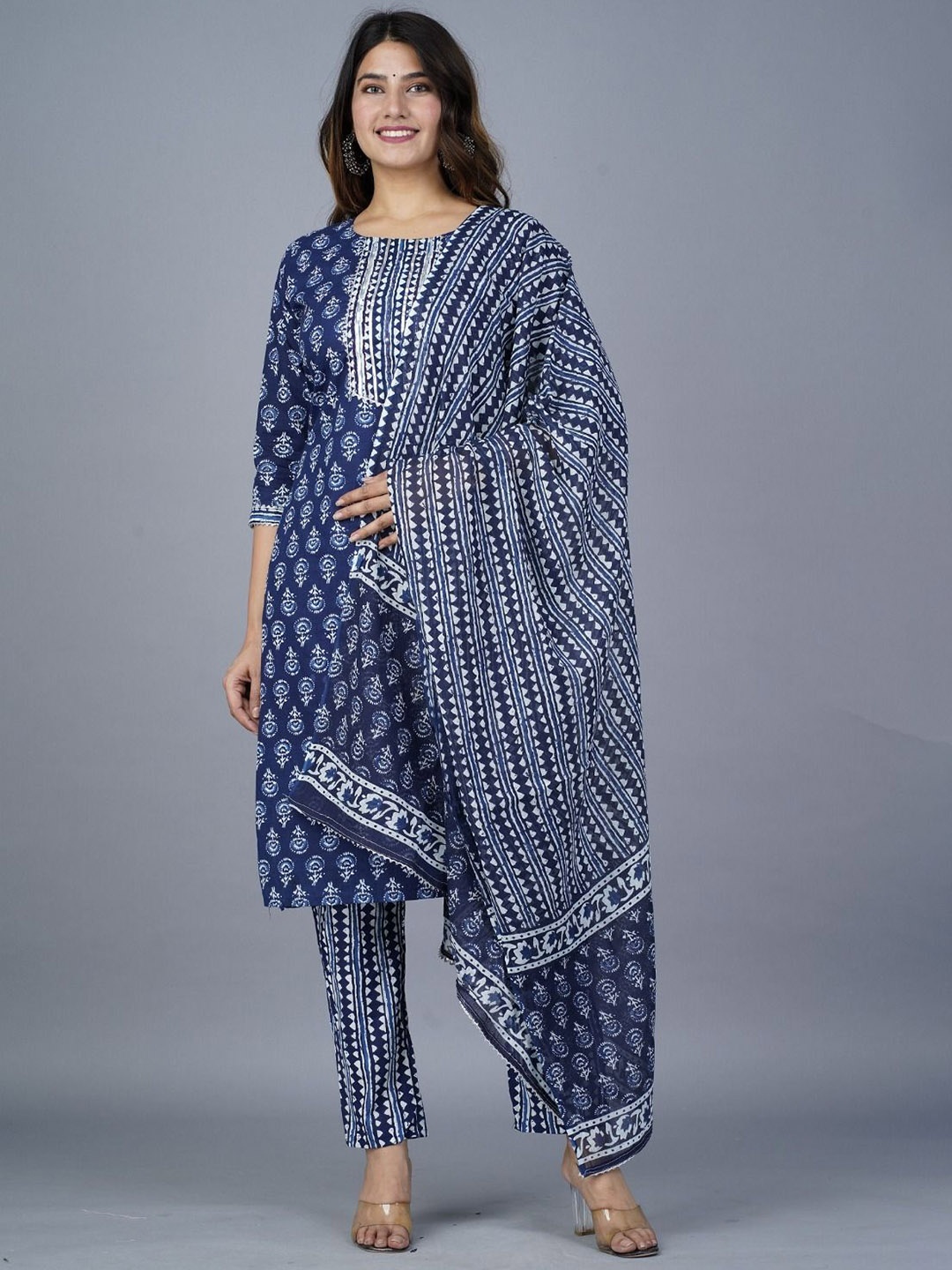 KALINI Floral Printed Regular Pure Cotton Straight Kurta with Trousers & Dupatta, Blue
KALINI Floral Printed Regular Pure Cotton Straight Kurta with Trousers & Dupatta, Blue