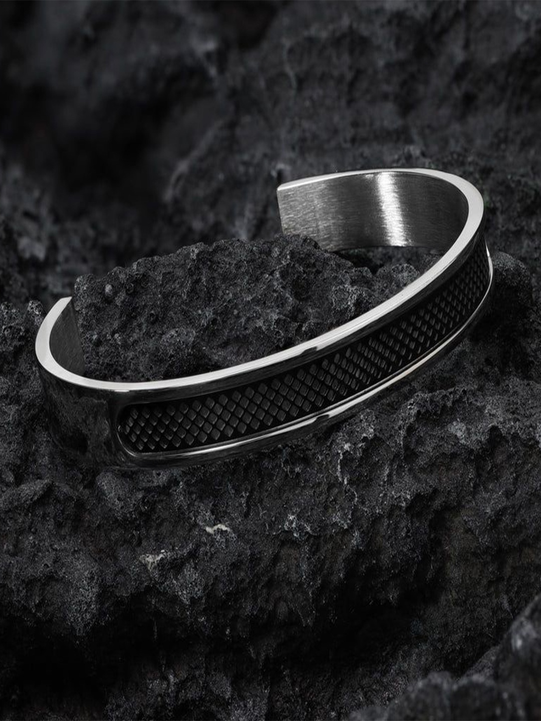 MEENAZ Men Silver-Plated American Diamond Stainless Steel Antique Kada Bracelet
MEENAZ Men Silver-Plated American Diamond Stainless Steel Antique Kada Bracelet