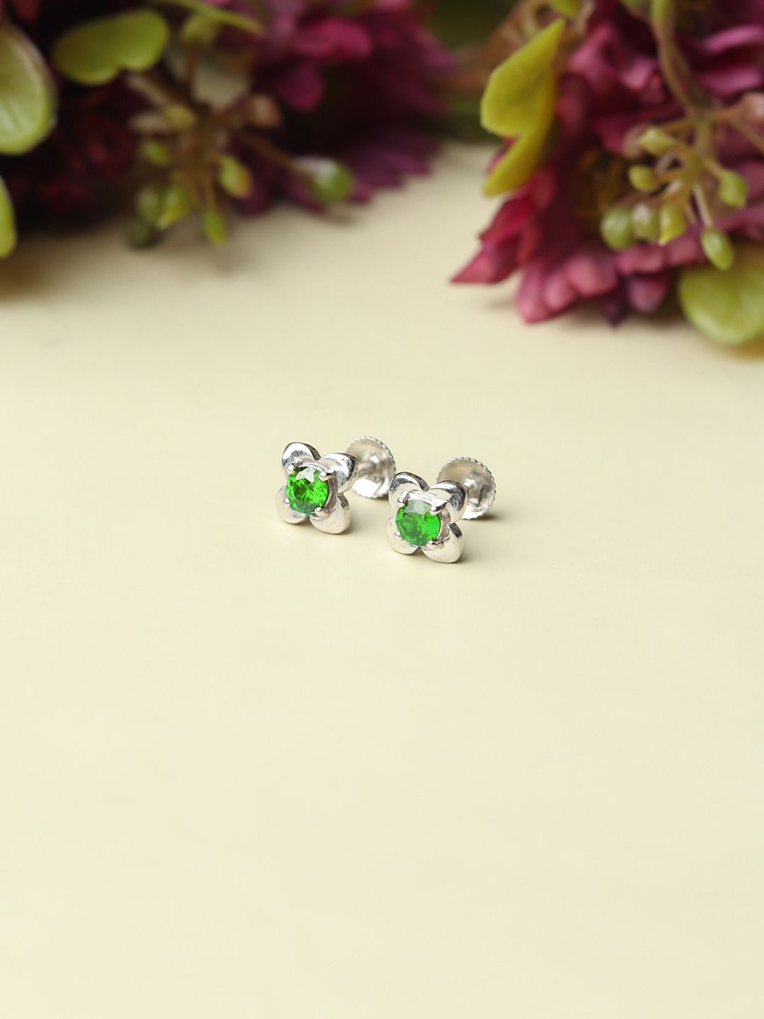 AKSHAT SAPPHIRE 92.5 Sterling Silver Rhodium-Plated Circular Cubic Zirconia Studs, Green
AKSHAT SAPPHIRE 92.5 Sterling Silver Rhodium-Plated Circular Cubic Zirconia Studs, Green