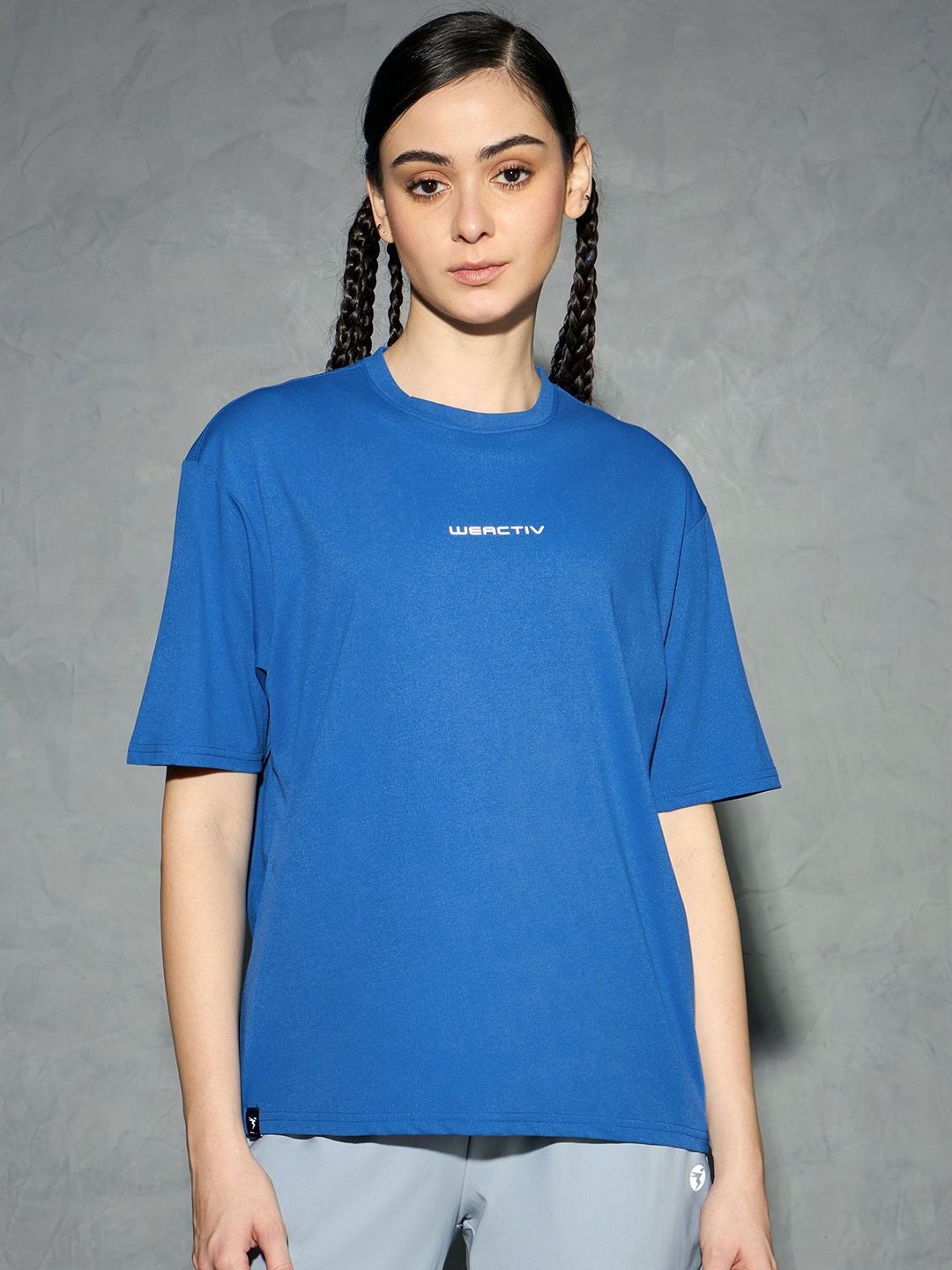 Technosport Women Solid Anti Static Boxy Drop-Shoulder Sleeves Round Neck T-shirt, Blue
Technosport Women Solid Anti Static Boxy Drop-Shoulder Sleeves Round Neck T-shirt, Blue
