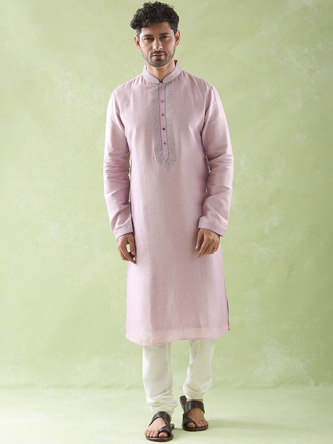 Arihant Rai Sinha Floral Embroidered Pure Silk Straight Kurta With Churidar, Purple
Arihant Rai Sinha Floral Embroidered Pure Silk Straight Kurta With Churidar, Purple