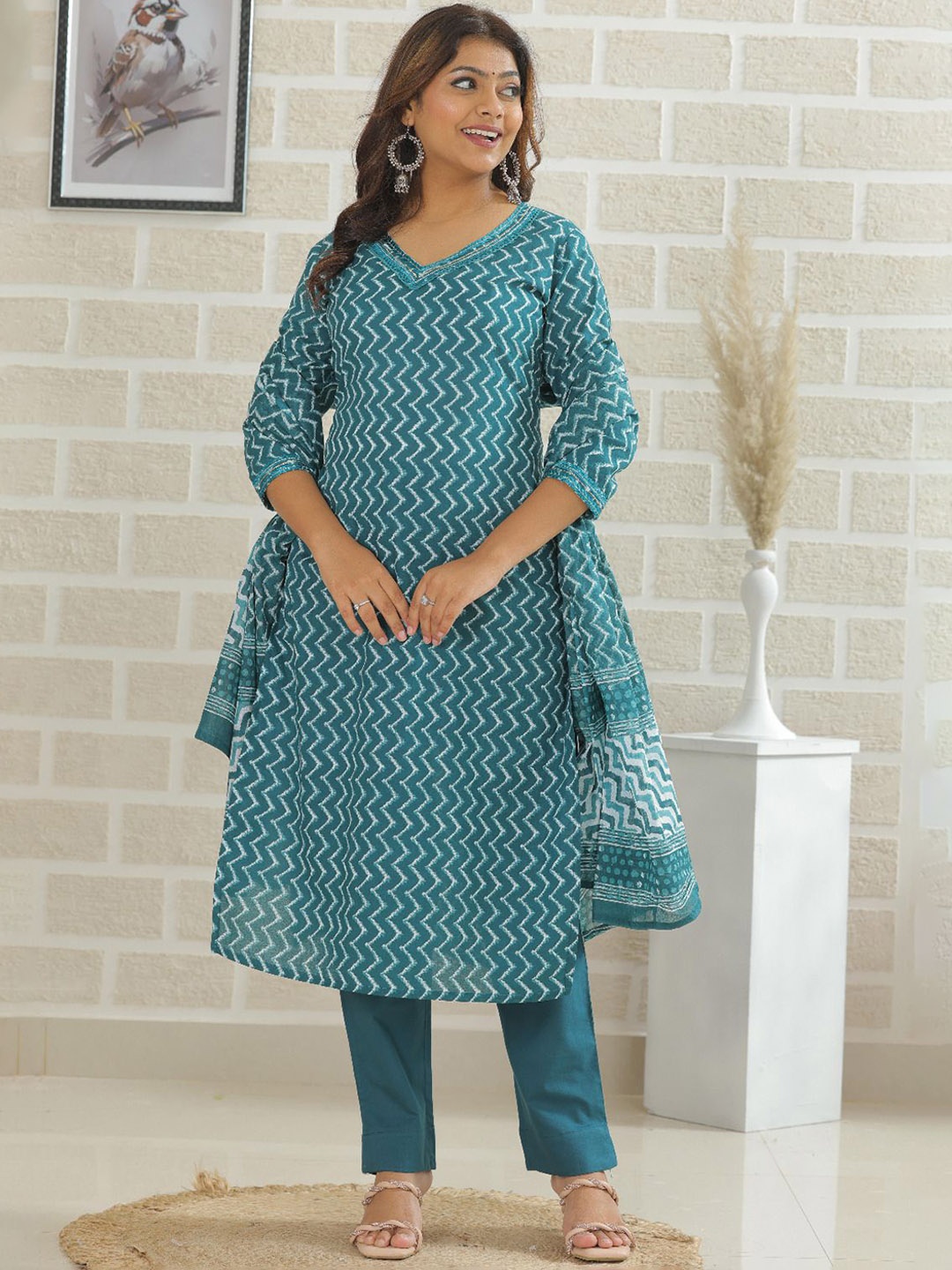 KALINI Cheveron Printed Straight Pure Cotton Kurta With Trousers & Dupatta, Sea green
KALINI Cheveron Printed Straight Pure Cotton Kurta With Trousers & Dupatta, Sea green