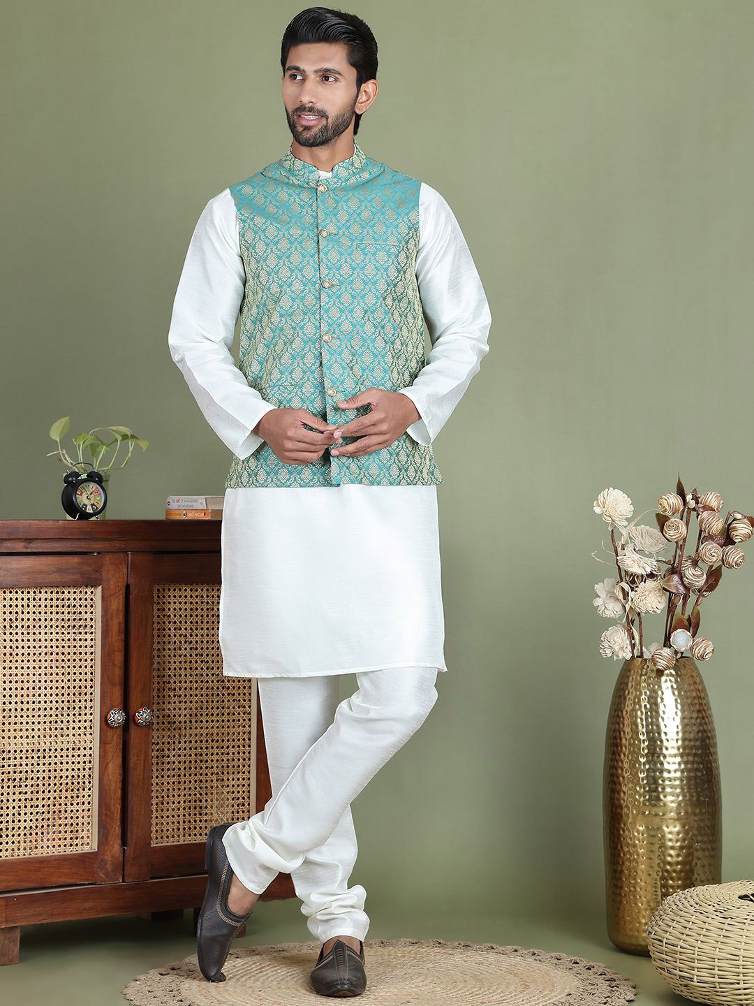 Jompers Mandarin Collar Straight Cotton Silk Kurta With Churidar And Nehru Jacket, Green
Jompers Mandarin Collar Straight Cotton Silk Kurta With Churidar And Nehru Jacket, Green