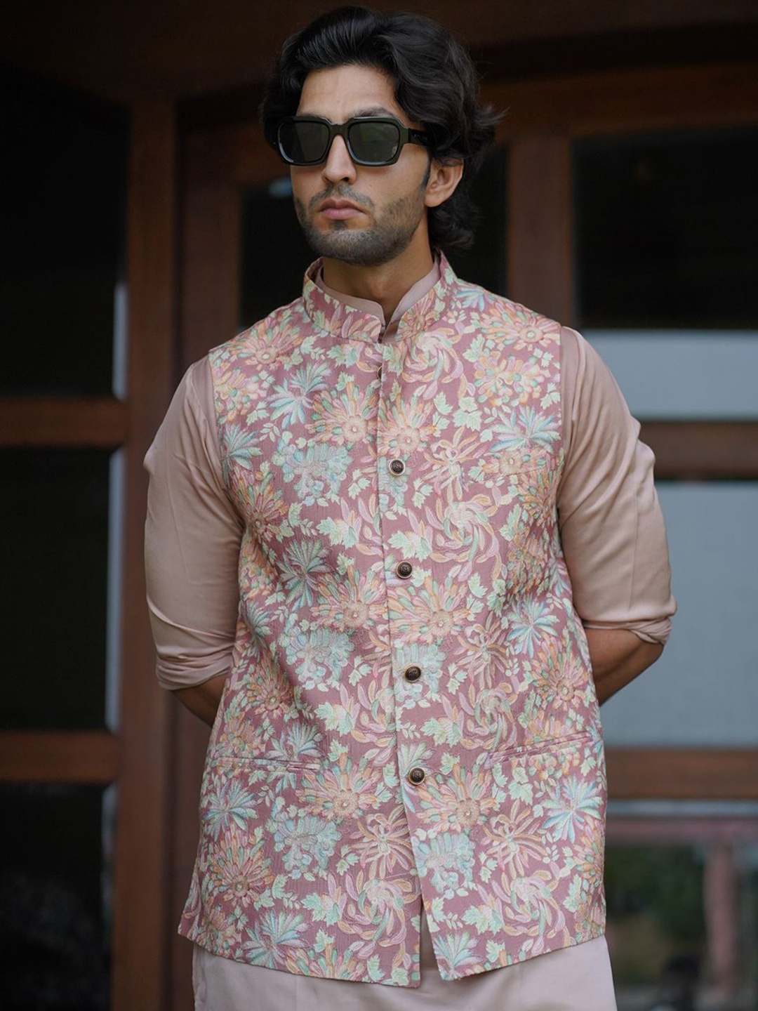 The Kurta Studio Mandarin Collar Kurta & Pyjama & Artisanal Floral Printed Jacket, Pink
The Kurta Studio Mandarin Collar Kurta & Pyjama & Artisanal Floral Printed Jacket, Pink