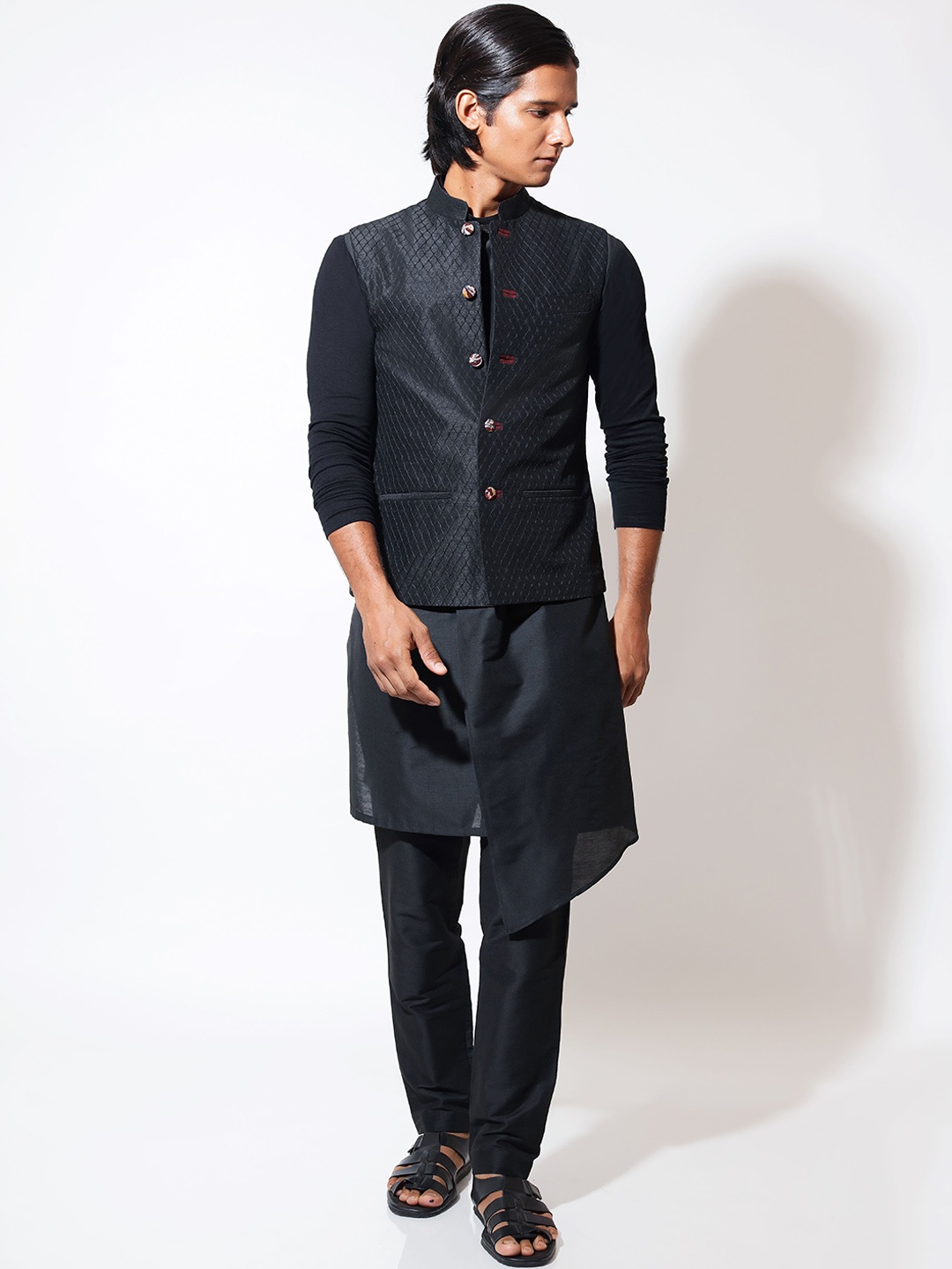 VIVEK KARUNAKARAN Mandarin Collar Straight Kurta With Churidar And Nehru Jacket, Black
VIVEK KARUNAKARAN Mandarin Collar Straight Kurta With Churidar And Nehru Jacket, Black