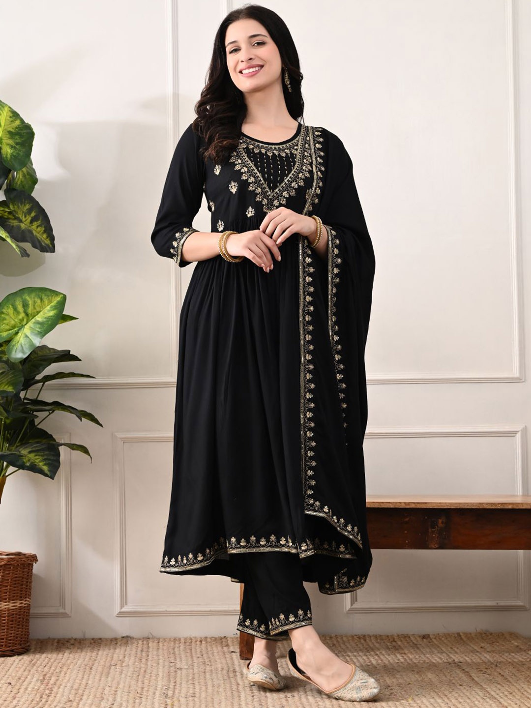 Bunai Dhaga Floral Embroidered Thread Work Anarkali Kurta with Palazzos & Dupatta, Black
Bunai Dhaga Floral Embroidered Thread Work Anarkali Kurta with Palazzos & Dupatta, Black