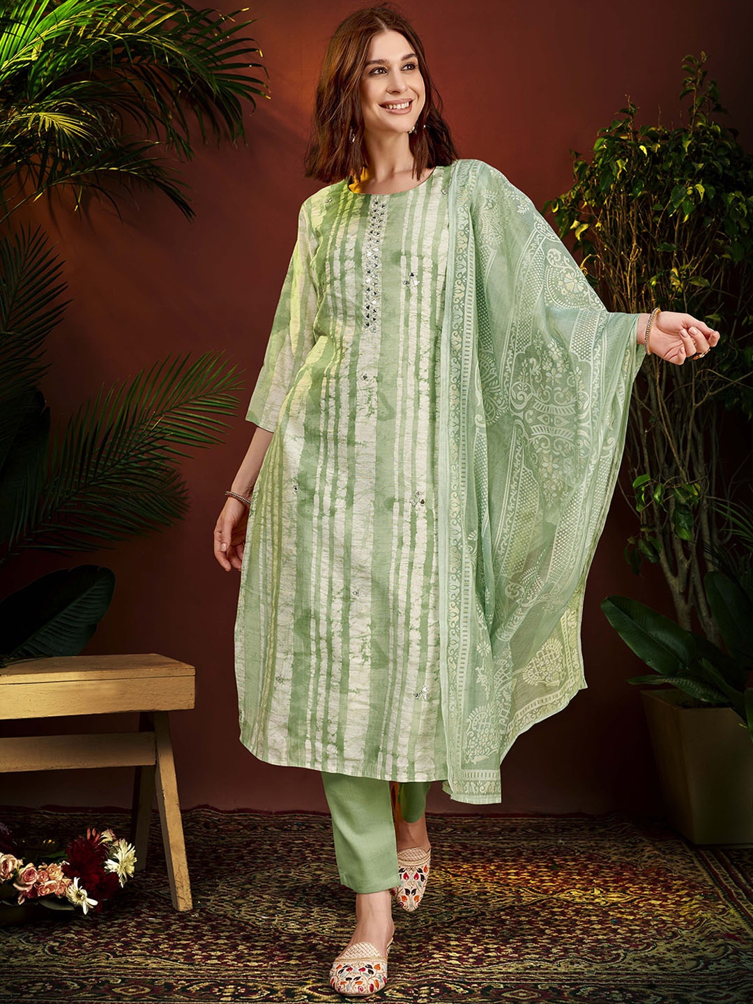 Anouk Green Striped Mirror Work Chanderi Silk Straight Kurta With Trouser & Dupatta
Anouk Green Striped Mirror Work Chanderi Silk Straight Kurta With Trouser & Dupatta