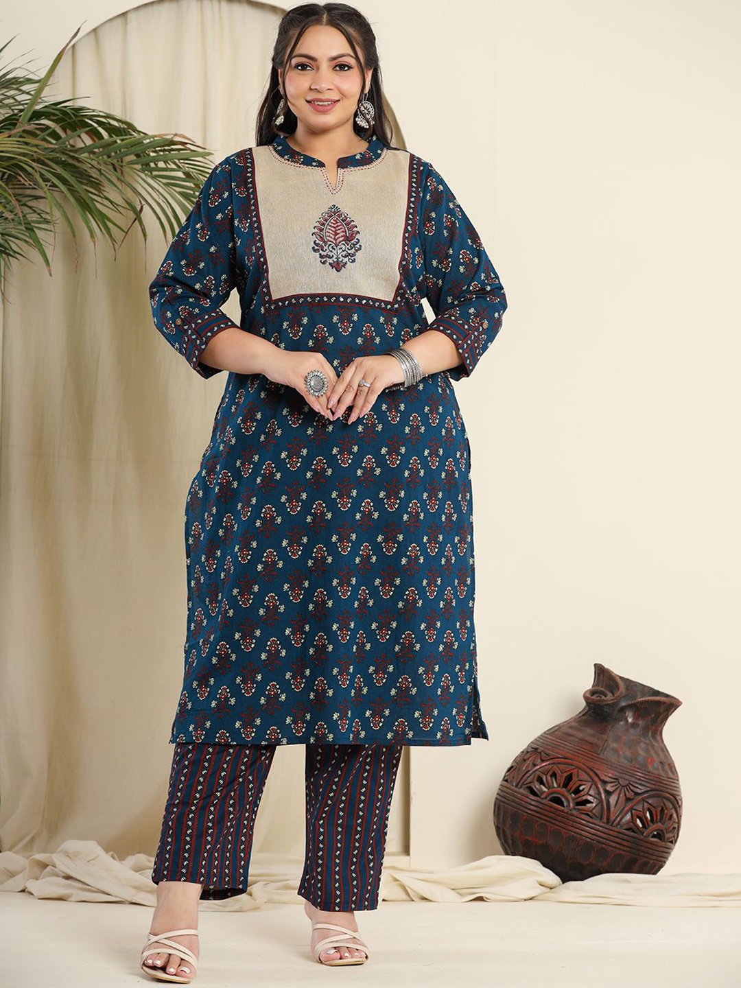 Yufta Plus Size Floral Printed Pure Cotton Straight Kurta With Trouser And Dupatta, Navy blue
Yufta Plus Size Floral Printed Pure Cotton Straight Kurta With Trouser And Dupatta, Navy blue