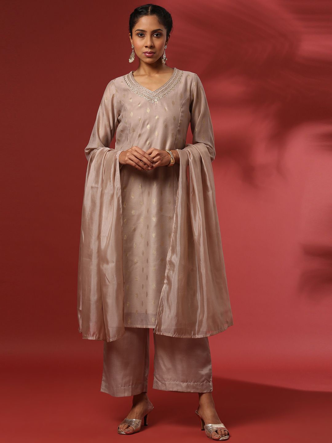Abhishti w Geometric Woven Design Thread Work Straight Kurta With Palazzos & Dupatta, Beige
Abhishti w Geometric Woven Design Thread Work Straight Kurta With Palazzos & Dupatta, Beige
