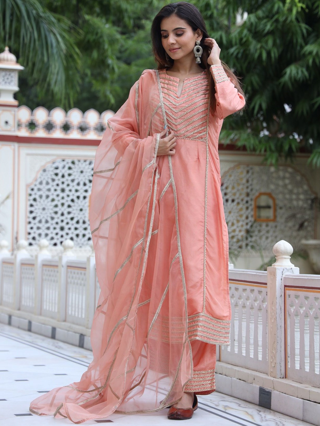 MAHUKAA Women Ethnic Motifs Yoke Design Regular Gotta Patti Kurta with Palazzos & With Dupatta, Peach
MAHUKAA Women Ethnic Motifs Yoke Design Regular Gotta Patti Kurta with Palazzos & With Dupatta, Peach