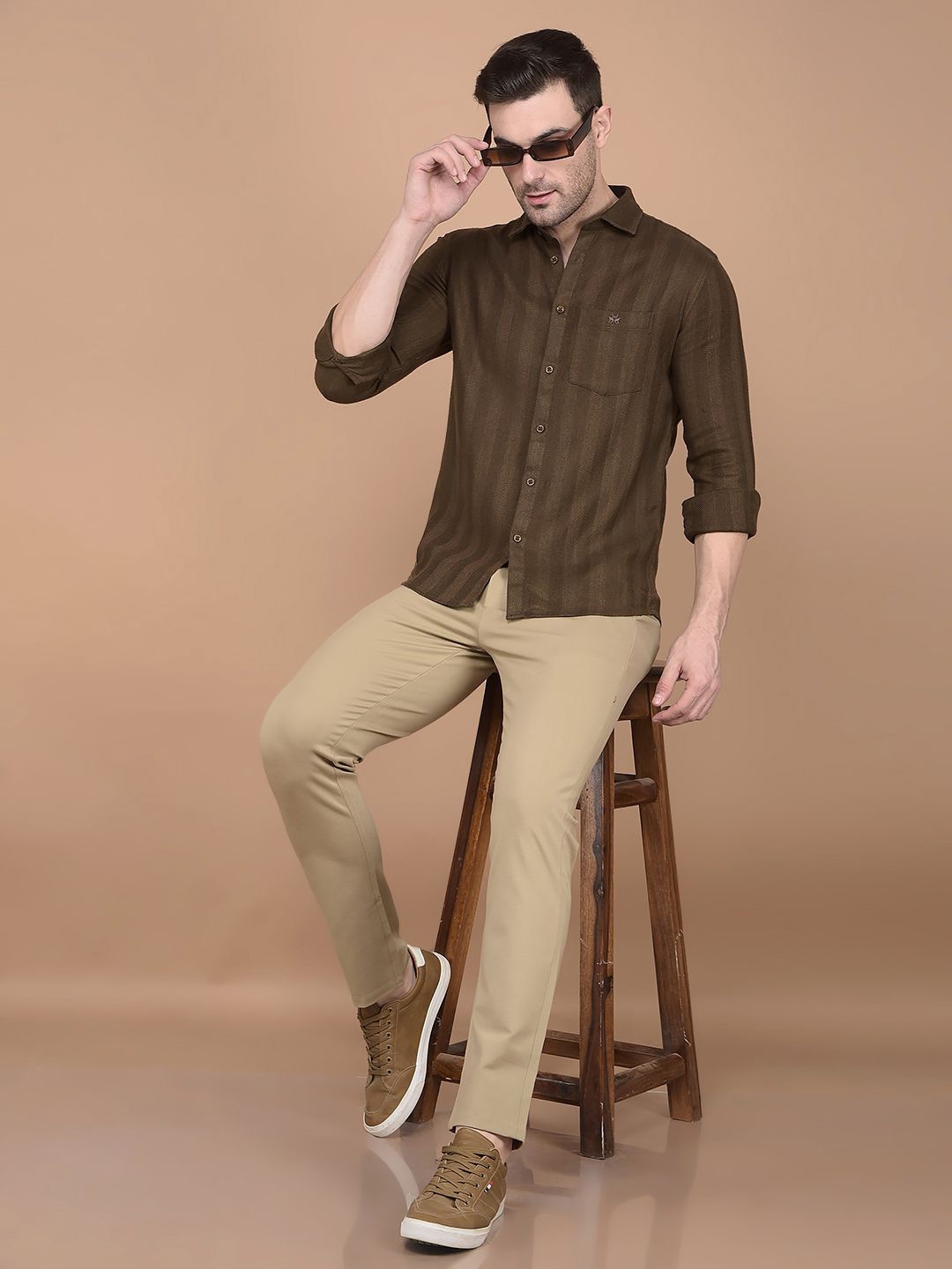Crimsoune Club Men Classic Spread Collar Vertical Striped Cotton Casual Shirt, Brown
Crimsoune Club Men Classic Spread Collar Vertical Striped Cotton Casual Shirt, Brown