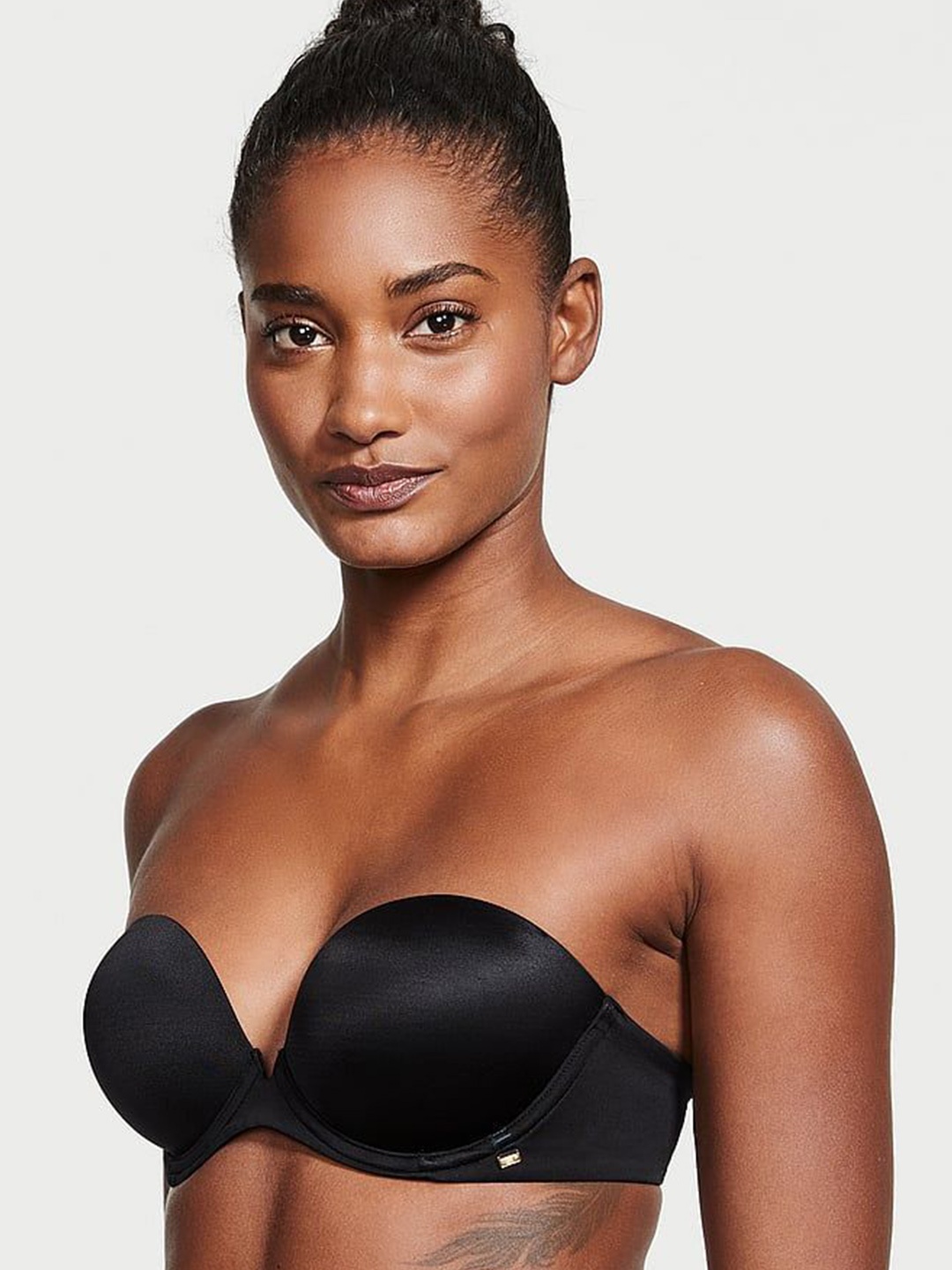 Victoria's Secret Women Medium Coverage Underwired Lightly Padded Push-Up Bra, Black
Victoria's Secret Women Medium Coverage Underwired Lightly Padded Push-Up Bra, Black