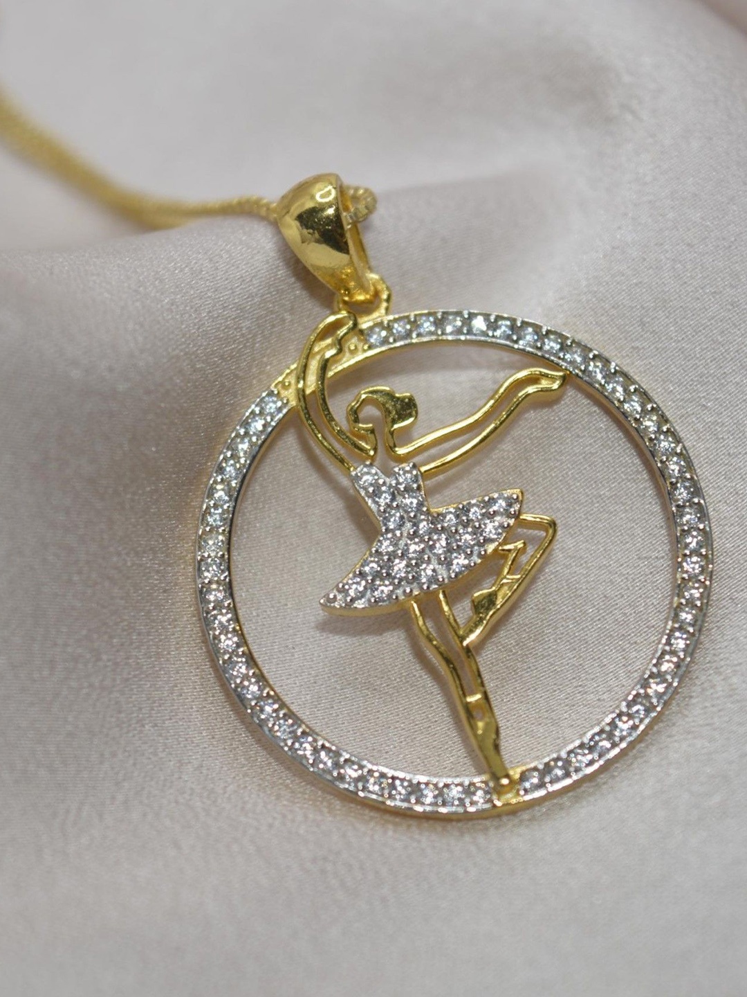 Luxevogue 925 Sterling Silver Gold-Plated Cubic Zirconia Studded Dancing Girl Pendant
Luxevogue 925 Sterling Silver Gold-Plated Cubic Zirconia Studded Dancing Girl Pendant