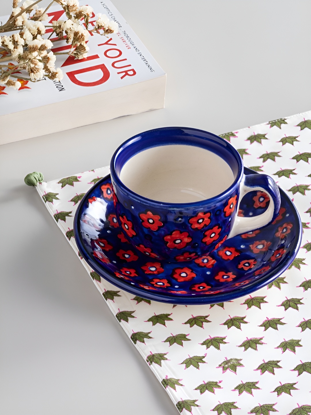Eyaas Blue & Red Floral Hand-Painted Glossy Ceramic Cup & Sauser 250 ml
Eyaas Blue & Red Floral Hand-Painted Glossy Ceramic Cup & Sauser 250 ml