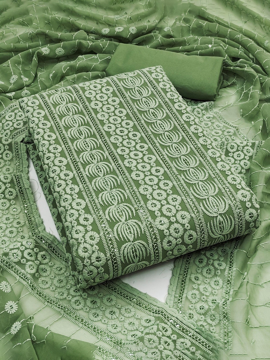 LeeliPeeri Designer Floral Chickankari Work Sequinned Georgette Unstitched Dress Material, Green
LeeliPeeri Designer Floral Chickankari Work Sequinned Georgette Unstitched Dress Material, Green