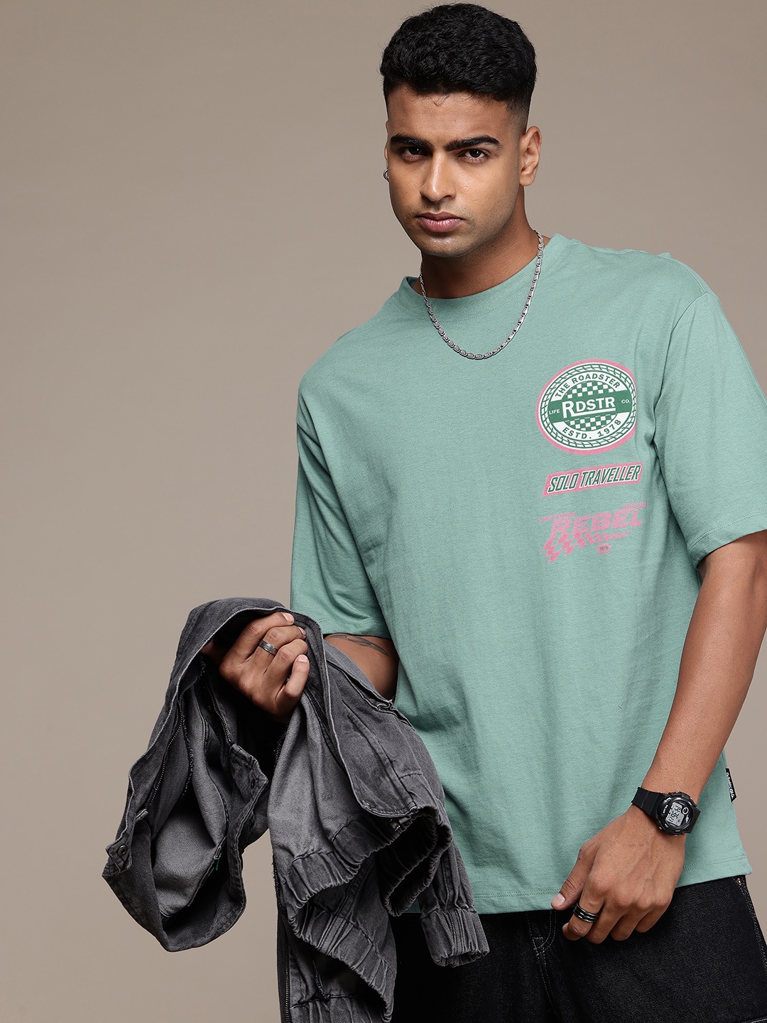 The Roadster Life Co. Typography Printed Drop-Shoulder Sleeves Pure Cotton Relaxed T-shirt, Blue
The Roadster Life Co. Typography Printed Drop-Shoulder Sleeves Pure Cotton Relaxed T-shirt, Blue