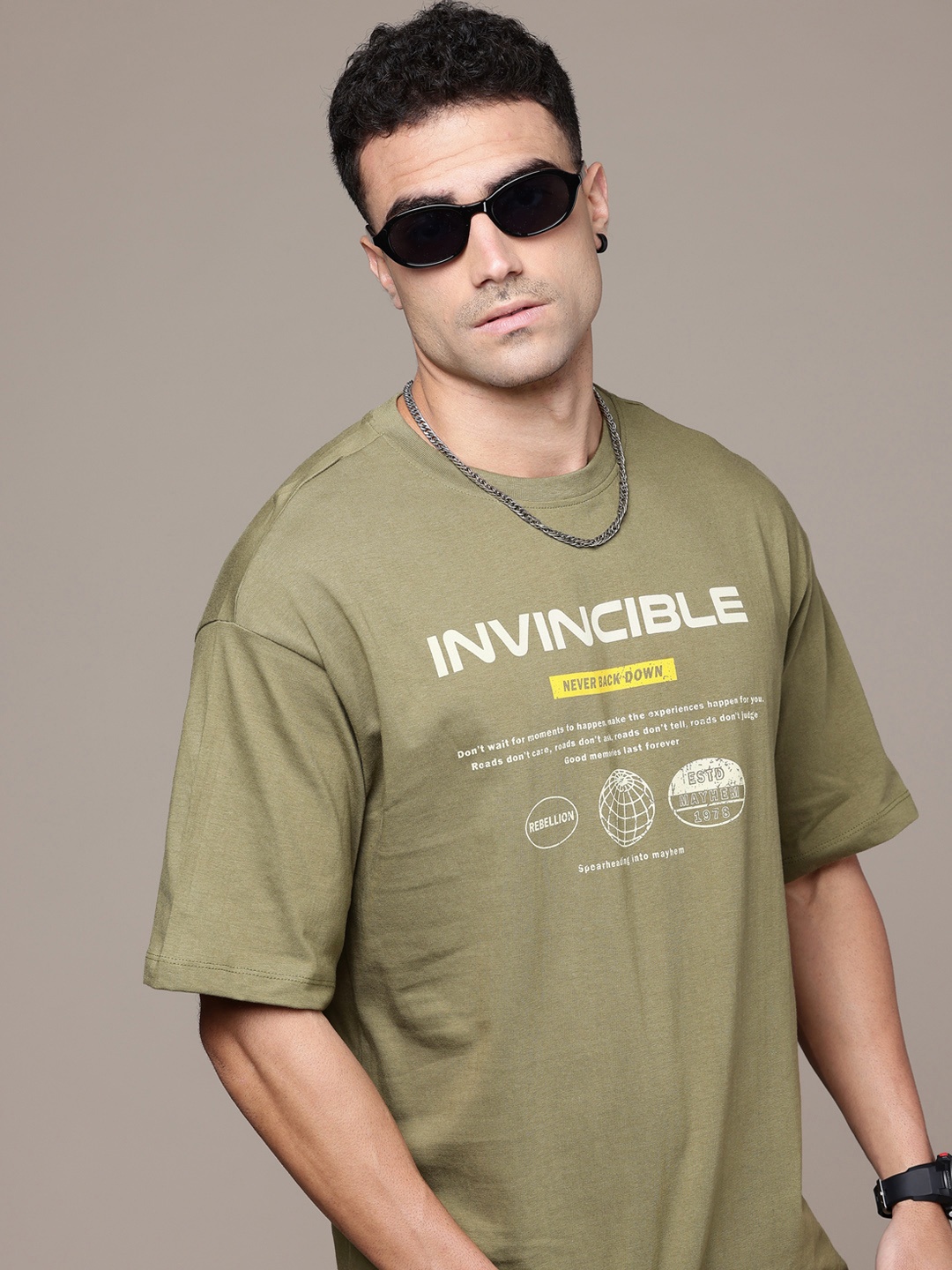 The Roadster Life Co. Typography Printed Drop-Shoulder Sleeves Pure Cotton Relaxed T-shirt, Olive
The Roadster Life Co. Typography Printed Drop-Shoulder Sleeves Pure Cotton Relaxed T-shirt, Olive