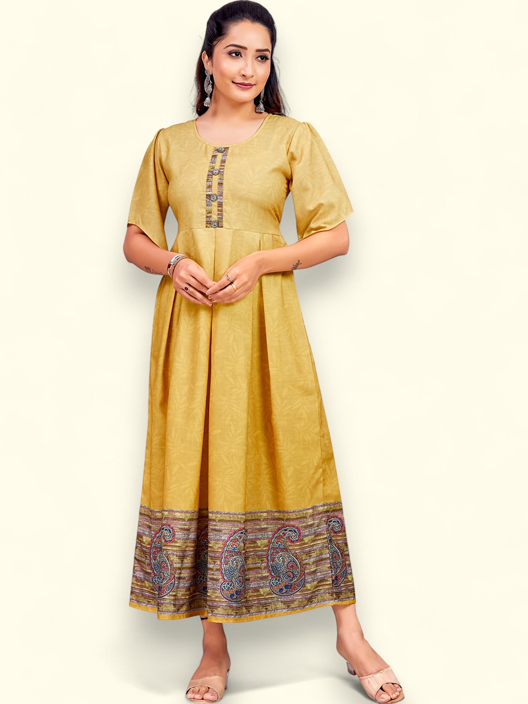 PAMPER YOURSELF Women Floral Printed Thread Work Floral Anarkali Kurta, Yellow
PAMPER YOURSELF Women Floral Printed Thread Work Floral Anarkali Kurta, Yellow