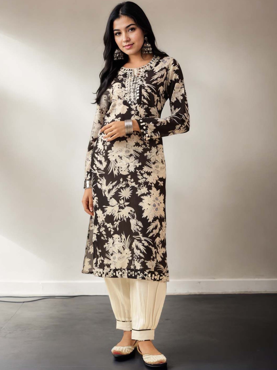 sagarika Women Floral Printed Regular Mirror Work Pure Cotton Kurta with Harem Pants, Black
sagarika Women Floral Printed Regular Mirror Work Pure Cotton Kurta with Harem Pants, Black
