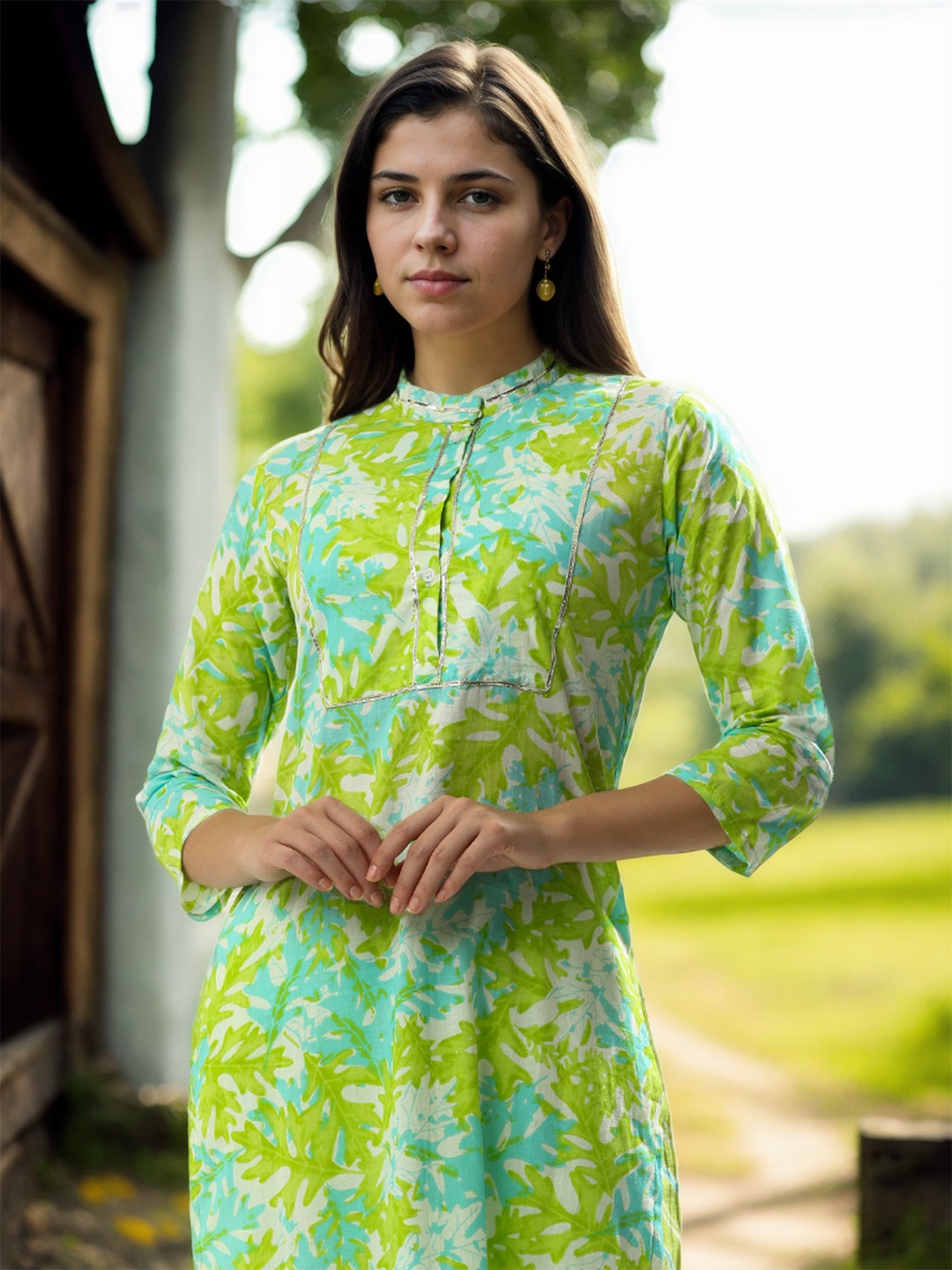 Jaipur Kurti Women Floral Printed Regular Gotta Patti Pure Cotton Kurta with Trousers, Green
Jaipur Kurti Women Floral Printed Regular Gotta Patti Pure Cotton Kurta with Trousers, Green
