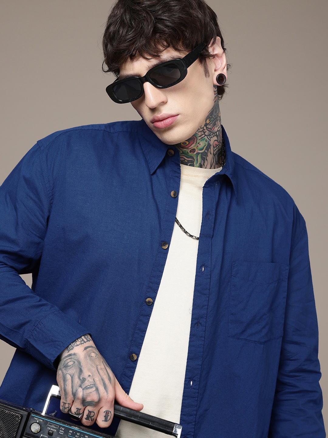 The Roadster Life Co. Relaxed Fit Drop-Shoulder Sleeves Pure Cotton Casual Shirt, Blue
The Roadster Life Co. Relaxed Fit Drop-Shoulder Sleeves Pure Cotton Casual Shirt, Blue