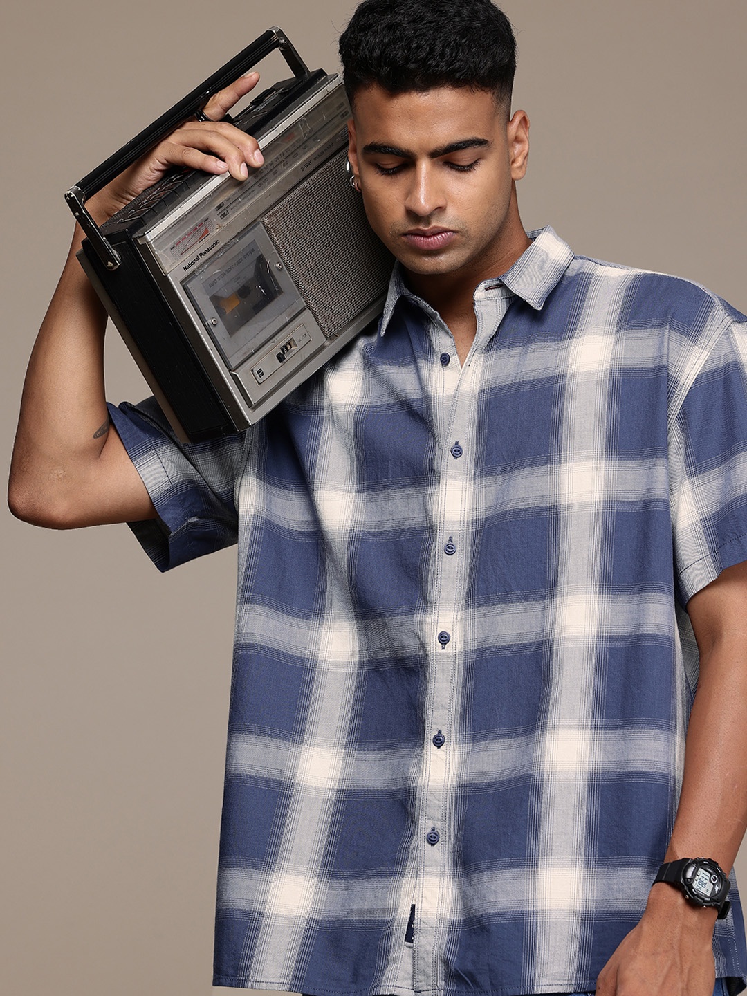The Roadster Life Co. Relaxed Fit Checked Drop-Shoulder Sleeves Pure Cotton Casual Shirt, Blue
The Roadster Life Co. Relaxed Fit Checked Drop-Shoulder Sleeves Pure Cotton Casual Shirt, Blue