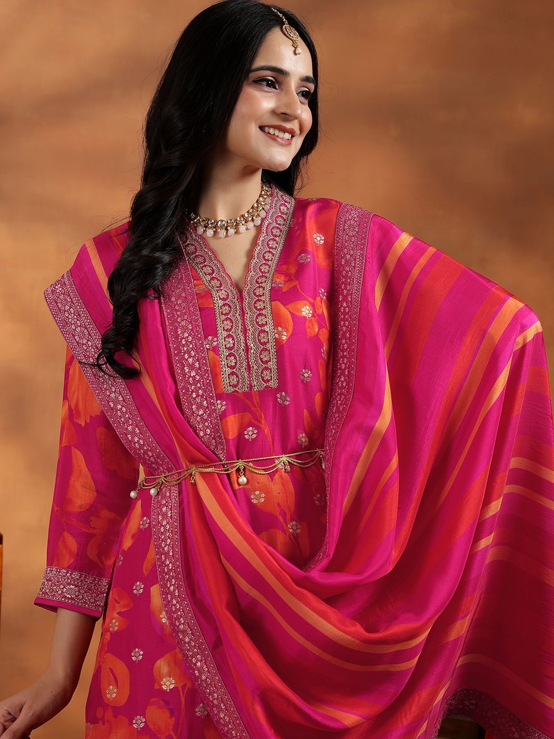 Libas Women Floral Printed Regular Sequinned Kurta with Trousers & With Dupatta, Pink
Libas Women Floral Printed Regular Sequinned Kurta with Trousers & With Dupatta, Pink