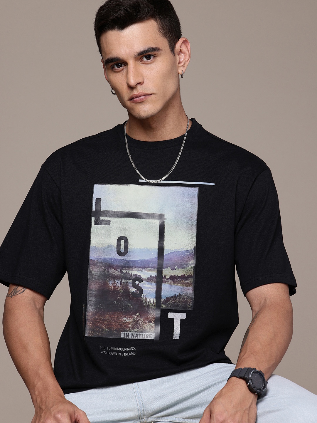 The Roadster Life Co. Graphic Printed Drop-Shoulder Sleeves Relaxed Fit T-shirt, Black
The Roadster Life Co. Graphic Printed Drop-Shoulder Sleeves Relaxed Fit T-shirt, Black
