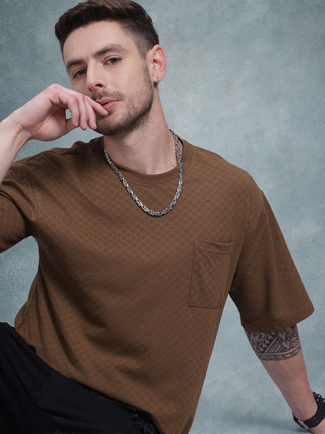The Roadster Life Co. Geometric Self-Design Drop-Shoulder Sleeves Relaxed Fit T-shirt, Brown
The Roadster Life Co. Geometric Self-Design Drop-Shoulder Sleeves Relaxed Fit T-shirt, Brown