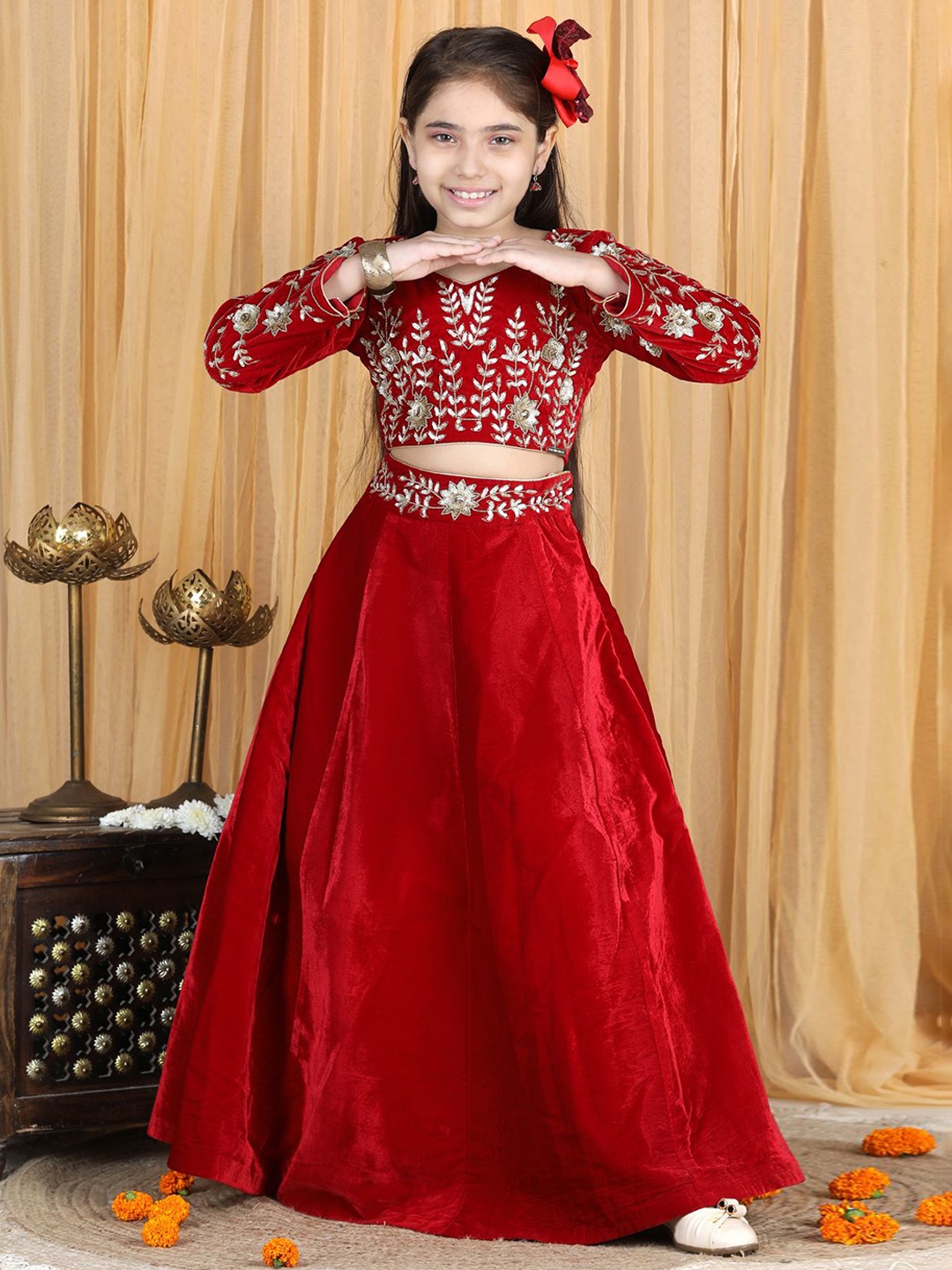 THE LITTLE CELEBS Girls Embellished Beads and Stones Ready to Wear Lehenga &, Maroon
THE LITTLE CELEBS Girls Embellished Beads and Stones Ready to Wear Lehenga &, Maroon