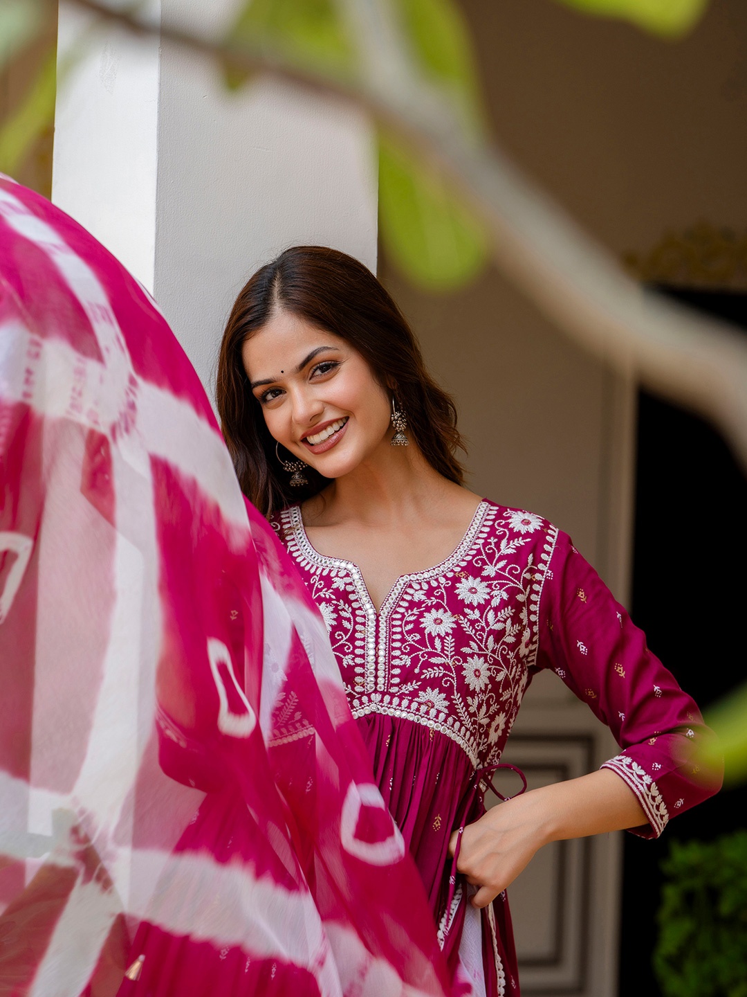 EthniFlair Women Floral Embroidered Empire Aari Work Pure Cotton Kurta with Pyjamas & With Dupatta, Maroon
EthniFlair Women Floral Embroidered Empire Aari Work Pure Cotton Kurta with Pyjamas & With Dupatta, Maroon