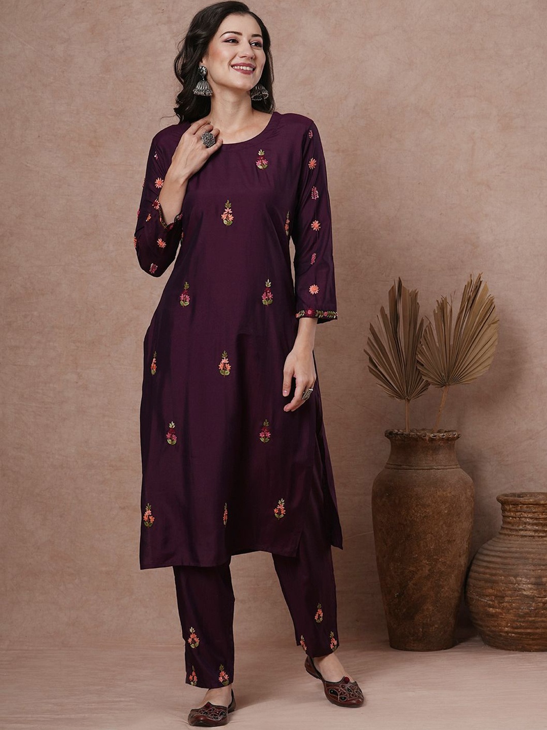 FASHOR Floral Hand Embroidered & Painted Straight Fit Tunic With Trousers Co-Ords, Burgundy
FASHOR Floral Hand Embroidered & Painted Straight Fit Tunic With Trousers Co-Ords, Burgundy