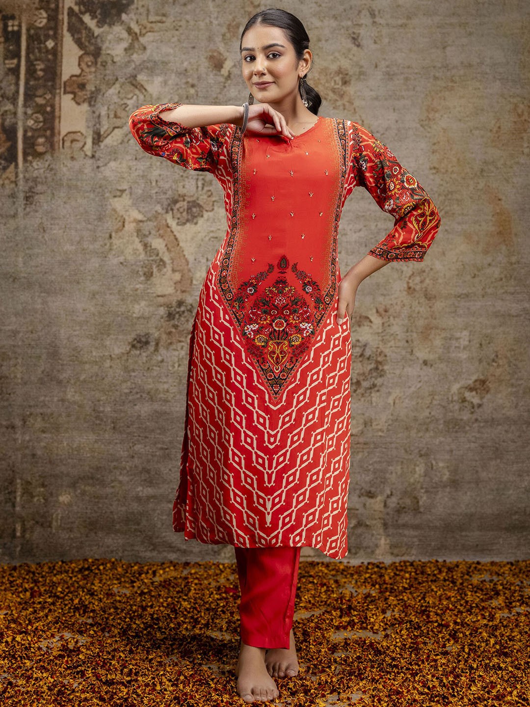 mokshi Women Ethnic Motifs Printed Regular Sequinned Pure Silk Kurta with Trousers & With Dupatta, Red
mokshi Women Ethnic Motifs Printed Regular Sequinned Pure Silk Kurta with Trousers & With Dupatta, Red