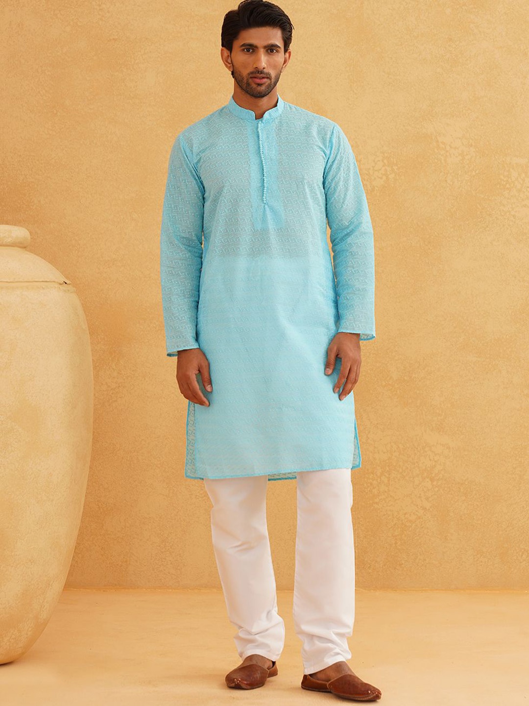SOJANYA Geometric Embroidered Regular Pure Cotton Straight Kurta With Churidar, Turquoise blue
SOJANYA Geometric Embroidered Regular Pure Cotton Straight Kurta With Churidar, Turquoise blue