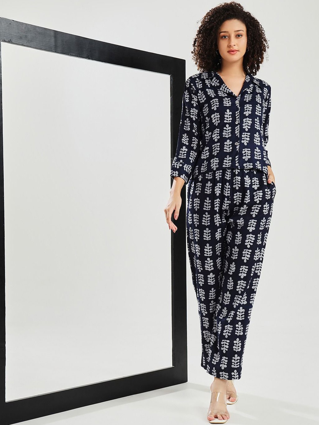 medioasis Ethnic Motifs Printed Shirt Collar Neck Pure Cotton Casual Shirt With Trousers, Navy blue
medioasis Ethnic Motifs Printed Shirt Collar Neck Pure Cotton Casual Shirt With Trousers, Navy blue
