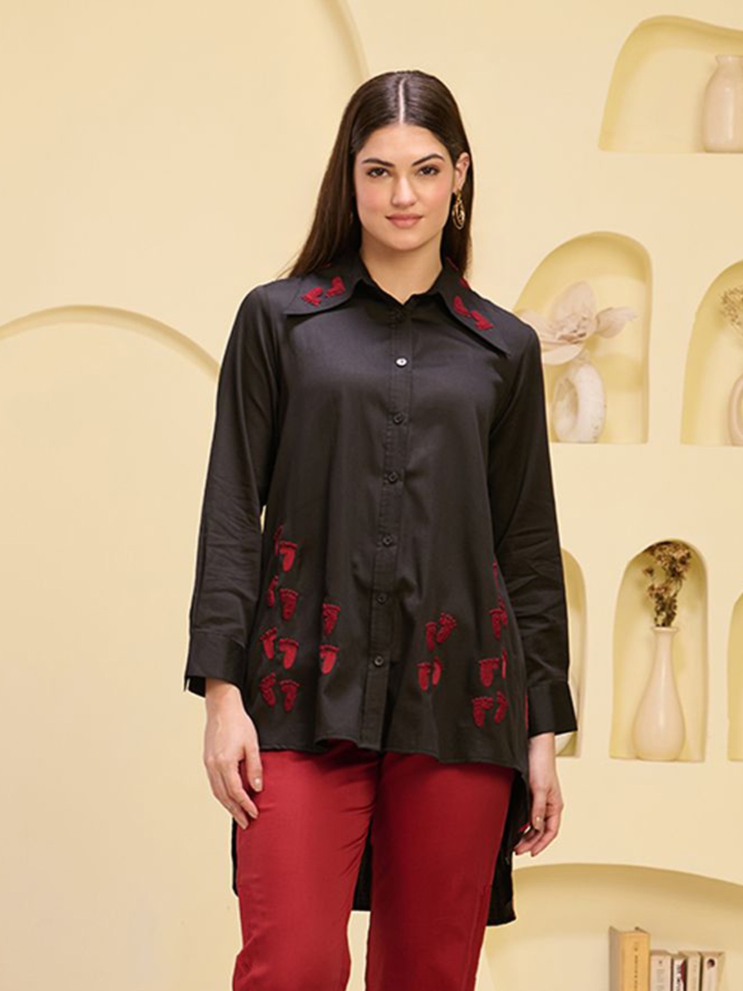 First Resort by Ramola Bachchan Women Comfort Relaxed Fit Graphic Printed Cotton Shirt, Black
First Resort by Ramola Bachchan Women Comfort Relaxed Fit Graphic Printed Cotton Shirt, Black