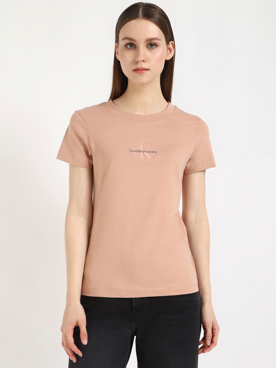 Calvin Klein Jeans Women Brand Logo Printed Round Neck Cotton Slim Fit T-shirt, Orange
Calvin Klein Jeans Women Brand Logo Printed Round Neck Cotton Slim Fit T-shirt, Orange