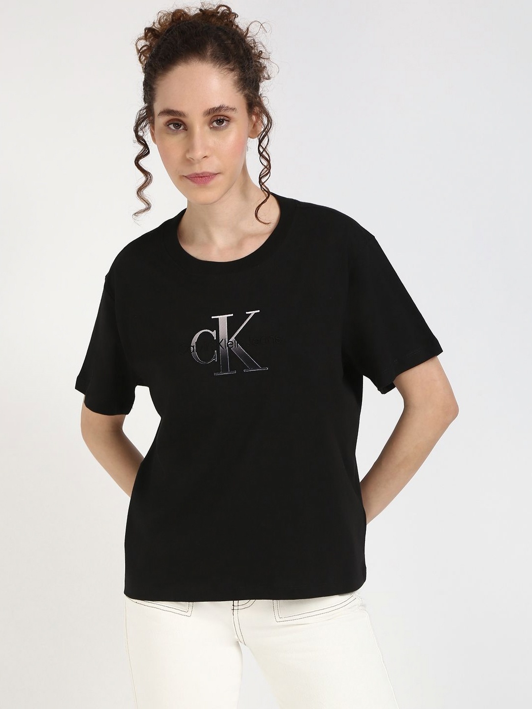 Calvin Klein Jeans Women Typography Printed Round Neck Cotton Relaxed Fit T-shirt, Black
Calvin Klein Jeans Women Typography Printed Round Neck Cotton Relaxed Fit T-shirt, Black