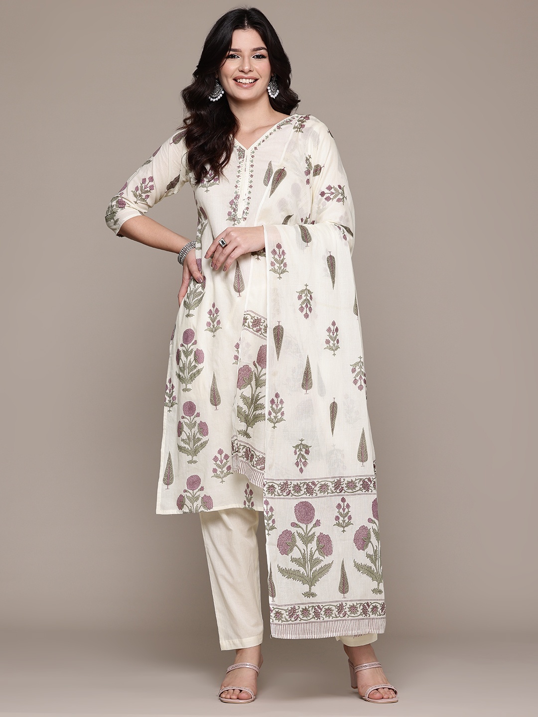 Readiprint Floral Printed Zardozi Pure Cotton Kurta with Trousers & With Dupatta, Cream
Readiprint Floral Printed Zardozi Pure Cotton Kurta with Trousers & With Dupatta, Cream