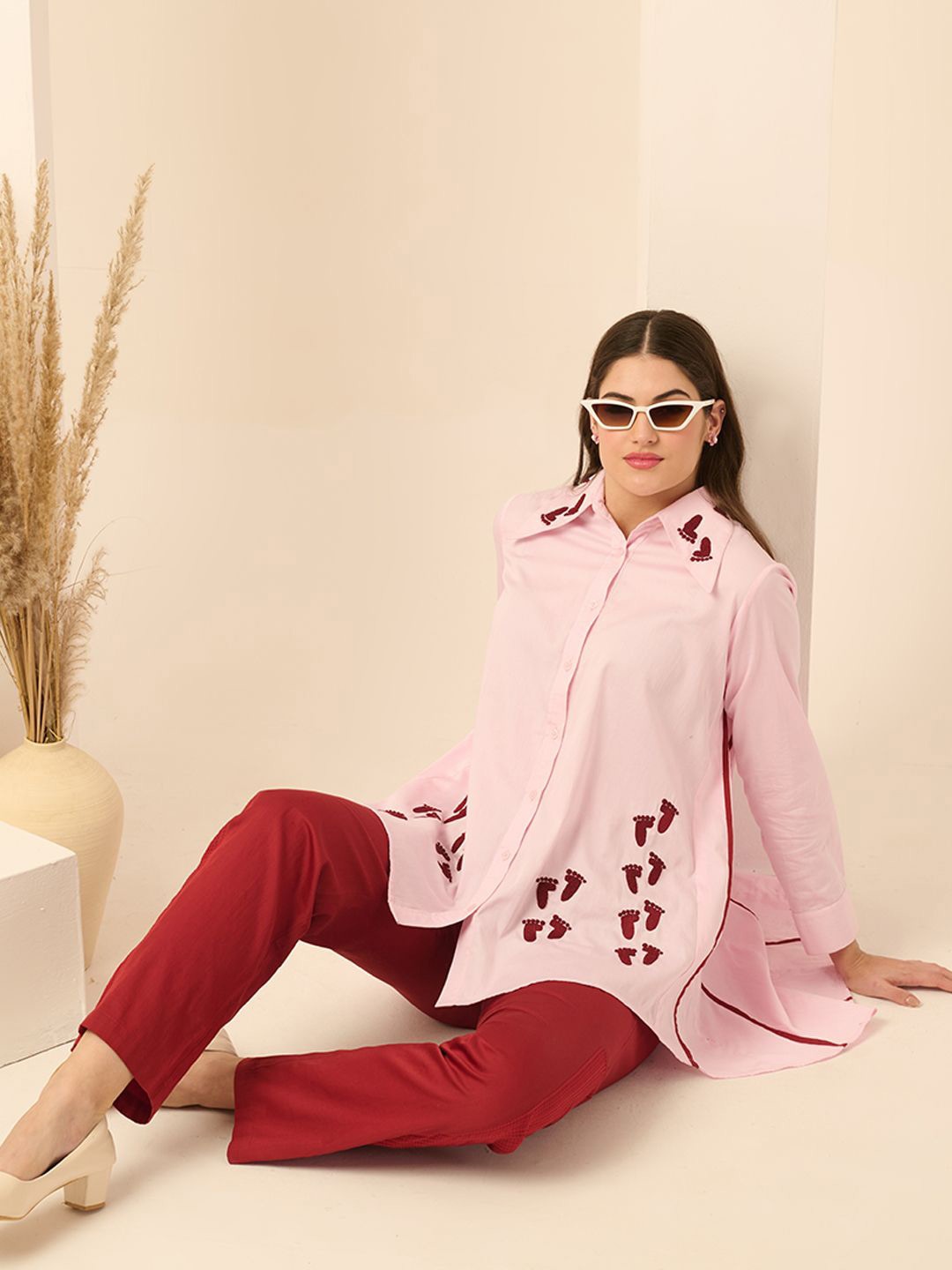 First Resort by Ramola Bachchan Women Comfort Relaxed Fit Graphic Printed Cotton Shirt, Pink
First Resort by Ramola Bachchan Women Comfort Relaxed Fit Graphic Printed Cotton Shirt, Pink