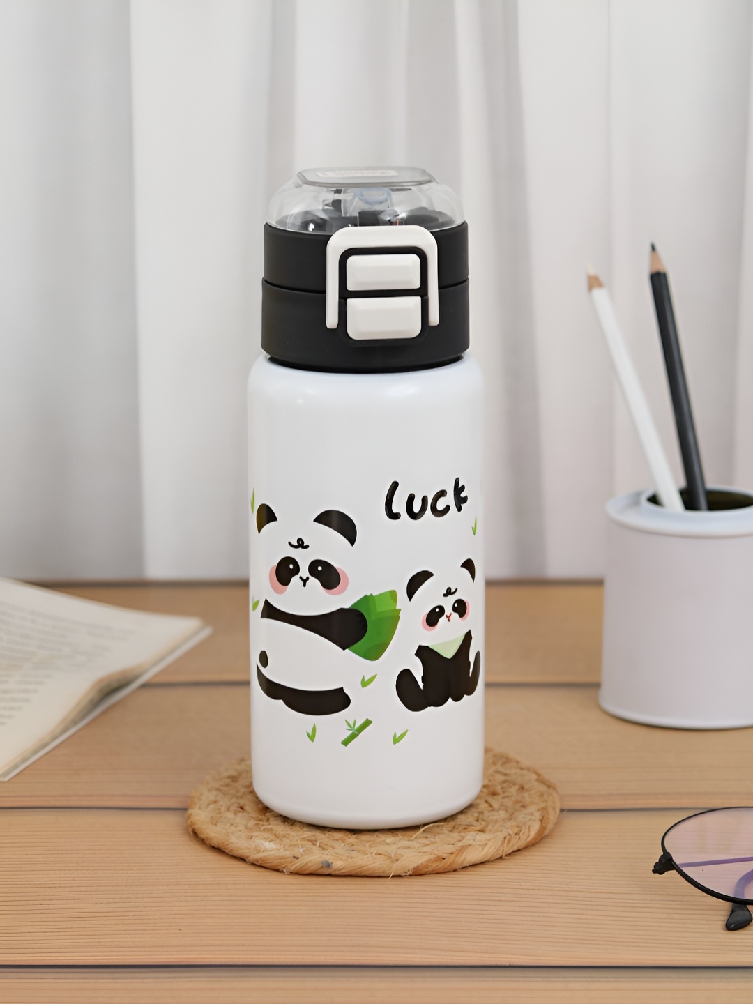 Yellow Bee White & Black Stainless Steel Cartoon Characters Printed Flask Water Bottle
Yellow Bee White & Black Stainless Steel Cartoon Characters Printed Flask Water Bottle