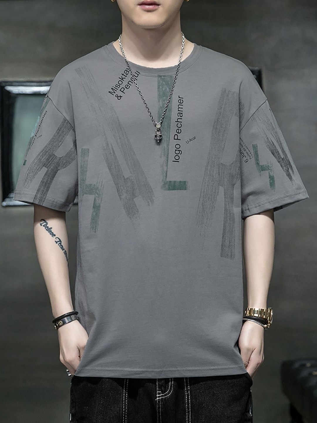 StyleCast x Revolte Men Typography Printed Round Neck Cotton Oversized T-shirt, Grey
StyleCast x Revolte Men Typography Printed Round Neck Cotton Oversized T-shirt, Grey