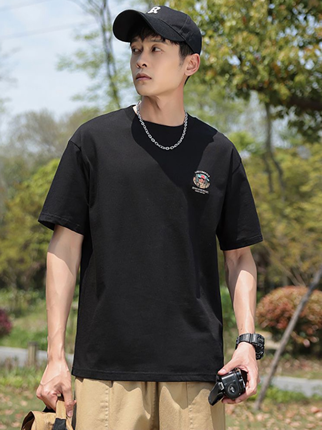 StyleCast x Revolte Men Graphic Printed Round Neck Cotton Relaxed Fit T-shirt, Black
StyleCast x Revolte Men Graphic Printed Round Neck Cotton Relaxed Fit T-shirt, Black
