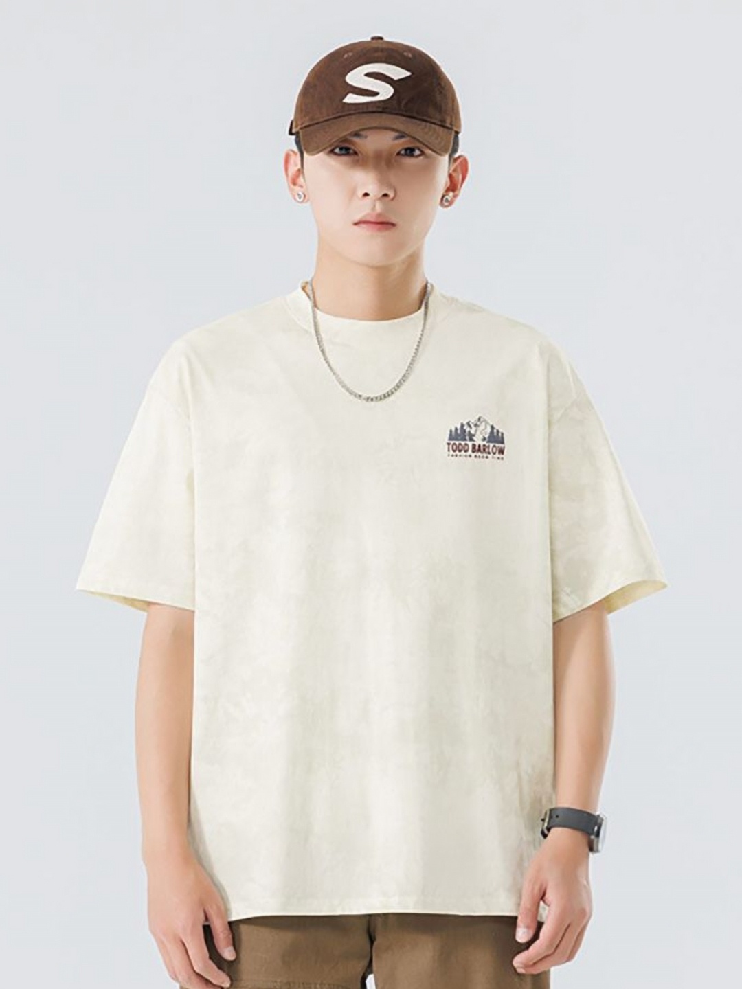 StyleCast x Revolte Men Graphic Printed Round Neck Cotton Relaxed Fit T-shirt, Off white
StyleCast x Revolte Men Graphic Printed Round Neck Cotton Relaxed Fit T-shirt, Off white