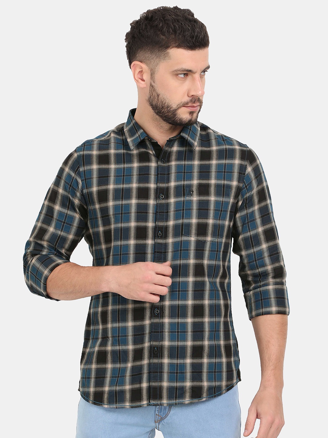 VUDU Men Comfort Fit Spread Collar Tartan Checked Cotton Casual Shirt, Turquoise blue
VUDU Men Comfort Fit Spread Collar Tartan Checked Cotton Casual Shirt, Turquoise blue