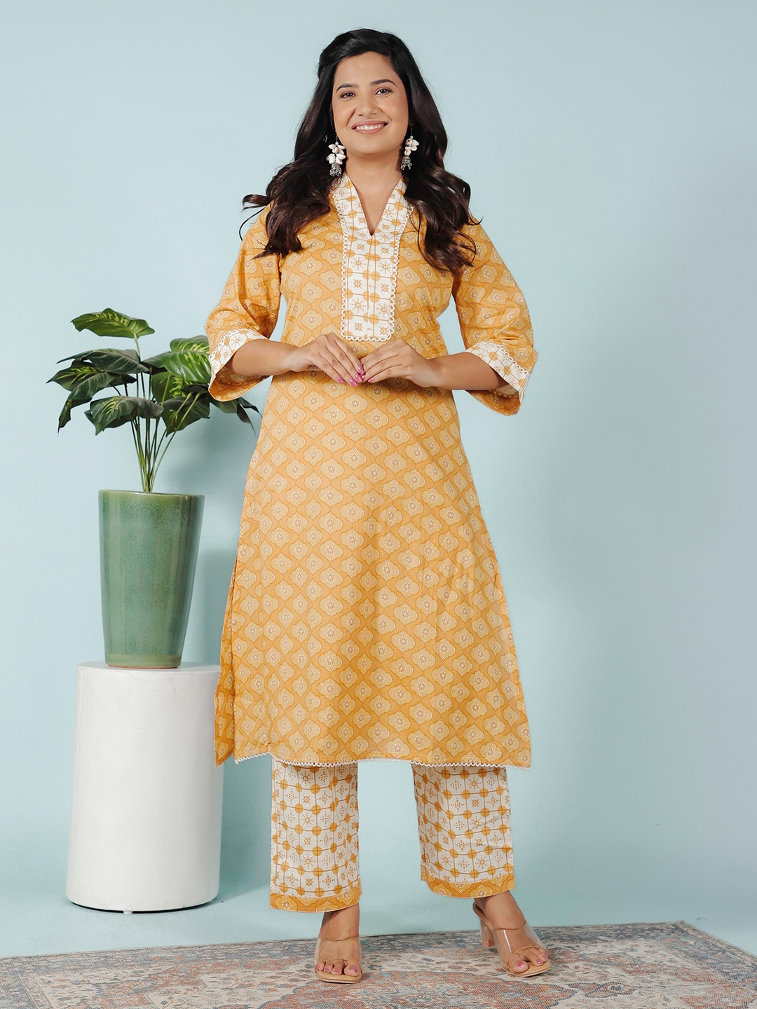 Aramya Ethnic Motifs Printed V-neck Soft Cotton Straight Kurta With Trousers, Yellow
Aramya Ethnic Motifs Printed V-neck Soft Cotton Straight Kurta With Trousers, Yellow