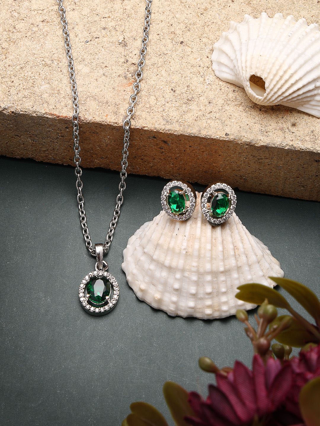 ZENEME Rhodium Plated Luxury AD Princess Cut Green Round Pendant with Earrings Set, Silver
ZENEME Rhodium Plated Luxury AD Princess Cut Green Round Pendant with Earrings Set, Silver