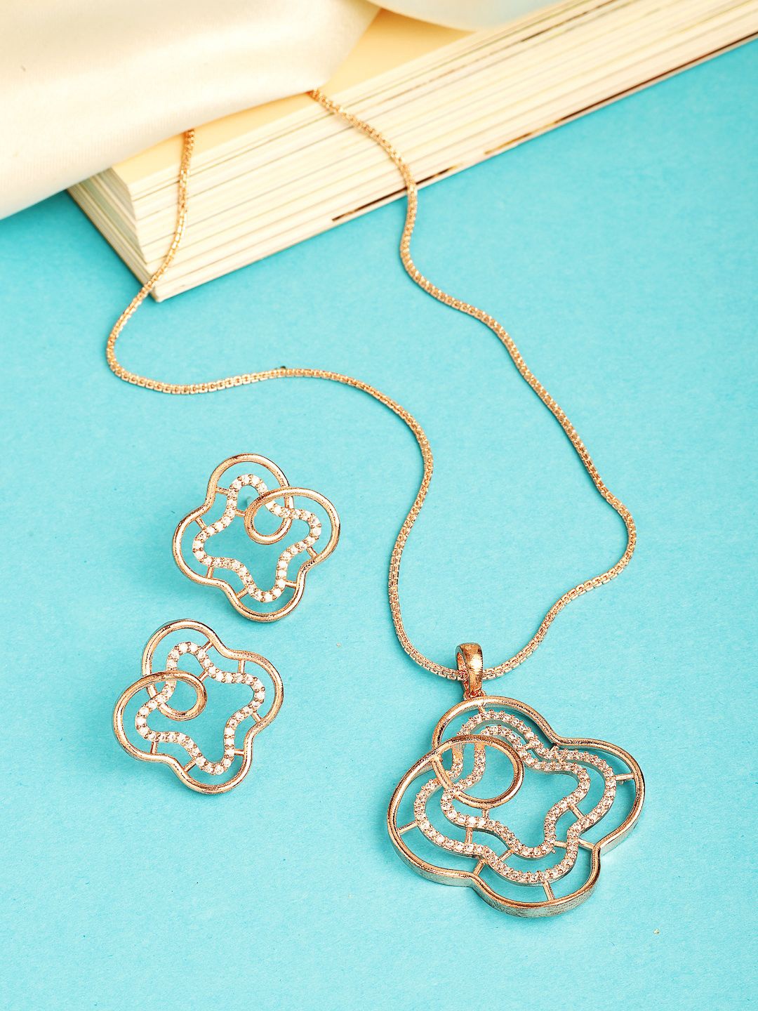 ZENEME Rose Gold-Plated Contemporary CZ Embellished Endless Bond Pendant & Earrings
ZENEME Rose Gold-Plated Contemporary CZ Embellished Endless Bond Pendant & Earrings