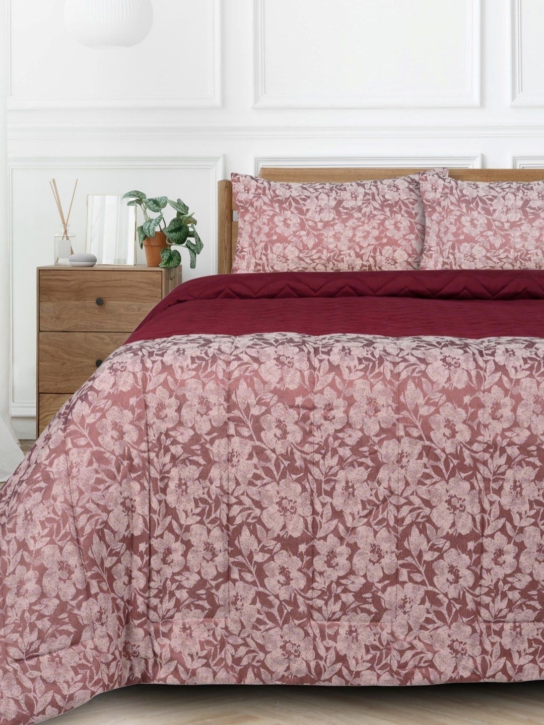 Saral Home Rose Floral Cotton 400 GSM Reversible Single Bed Quilt with 1 Pillow Cover
Saral Home Rose Floral Cotton 400 GSM Reversible Single Bed Quilt with 1 Pillow Cover
