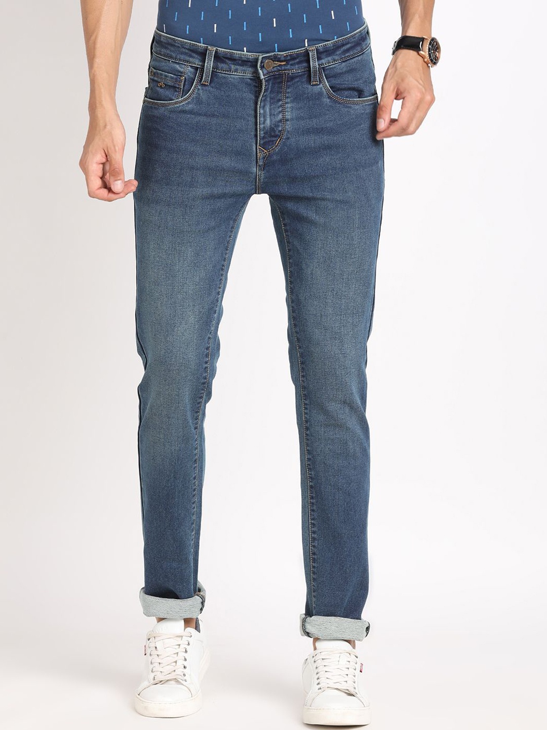 Turtle Men Cotton Mid-Rise Narrow Tapered Fit Heavy Fade Stretchable Jeans, Blue
Turtle Men Cotton Mid-Rise Narrow Tapered Fit Heavy Fade Stretchable Jeans, Blue